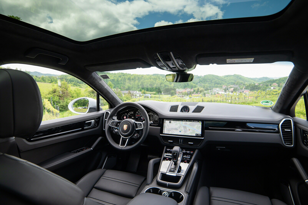 Porsche Cayenne GTS 5dr Tiptronic S 5 Seat