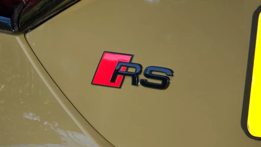 Audi RS E-Tron GT 475kW Quattro 93kWh Carbon Black 4dr Auto