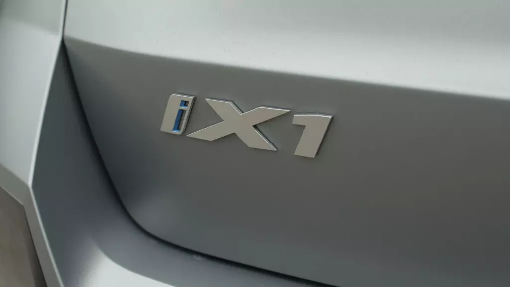BMW ix1 150kW eDrive20 xLine 65kWh 5dr Auto Tech+/22kWCh
