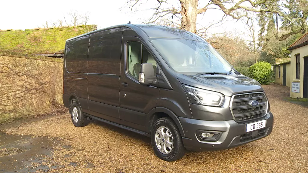 Ford Transit 350 L5 Diesel RWD 2.0 Ecoblue 170PS Double CAB Chassis