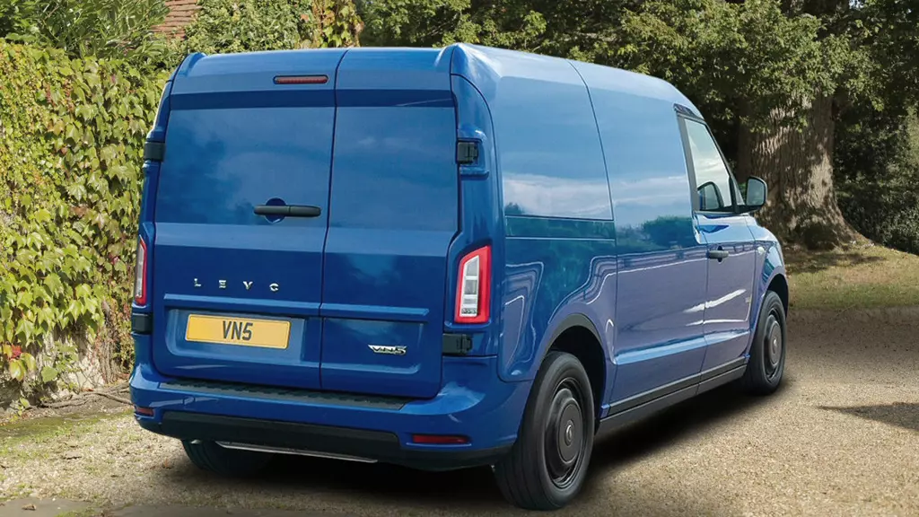 LEVC VN5 Petrol 110KW 34.6Kwh Business Van Auto