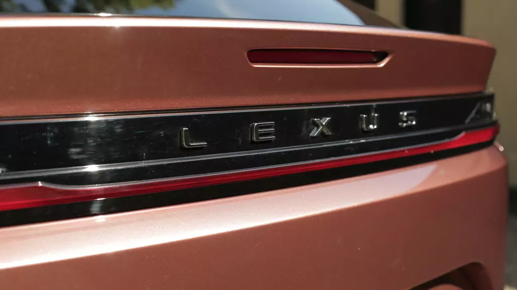 Lexus Rz 450e 230kW Dir4 71.4 kWh 5dr Auto Prem/20" Wheels