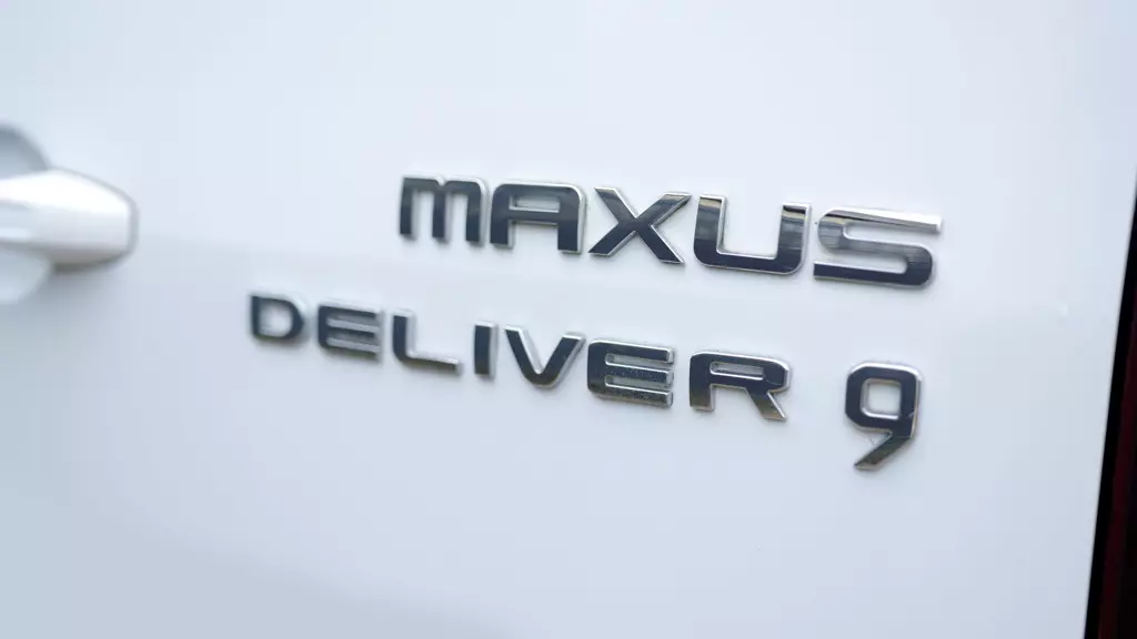 Maxus Deliver 9 MWB Diesel RWD 2.0 D20 150 Chassis CAB
