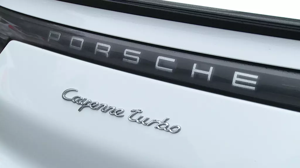 Porsche Cayenne Turbo E-Hybrid 5dr Tiptronic S
