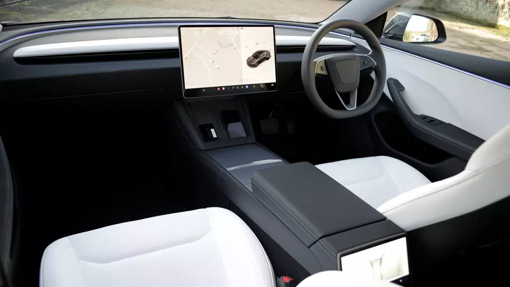 Tesla Model 3 RWD 4dr Auto