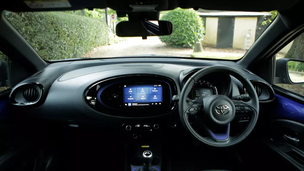 Toyota Aygo X 1.0 VVT-i Edge 5dr Auto Canvas/Parking