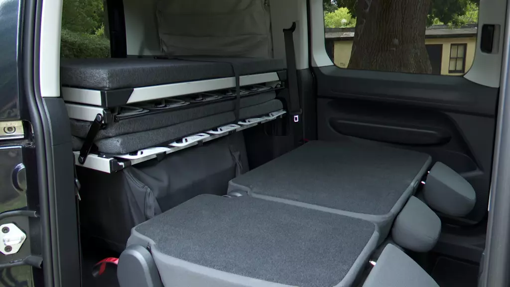 Volkswagen Caddy California 1.5 TSI 5dr