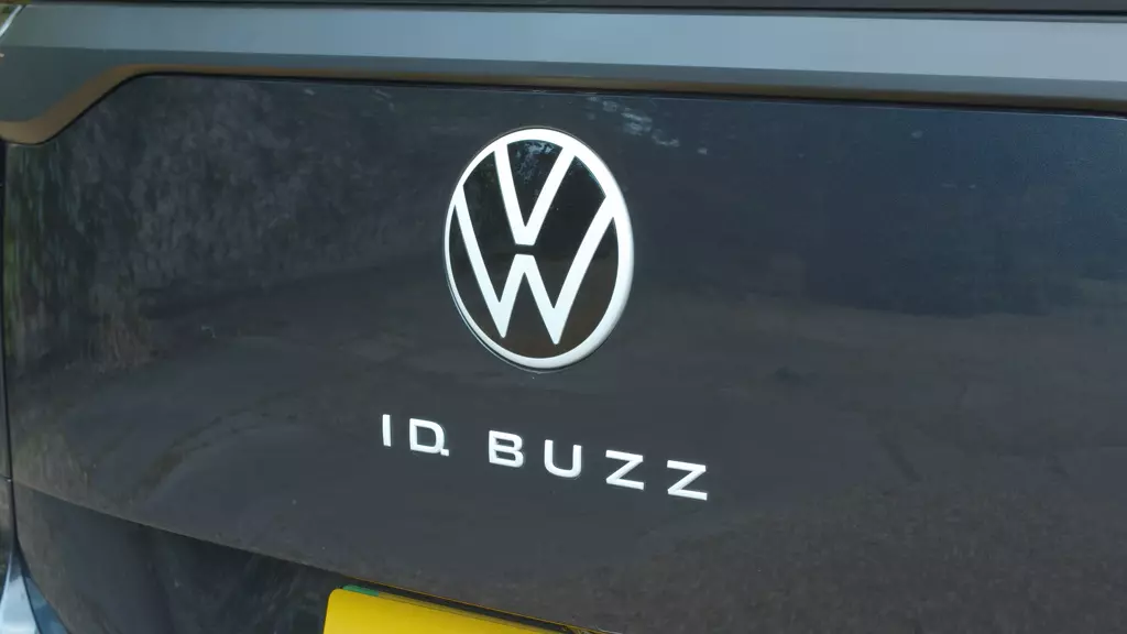 Volkswagen ID. Buzz Cargo 150KW Commerce 77KWH Auto
